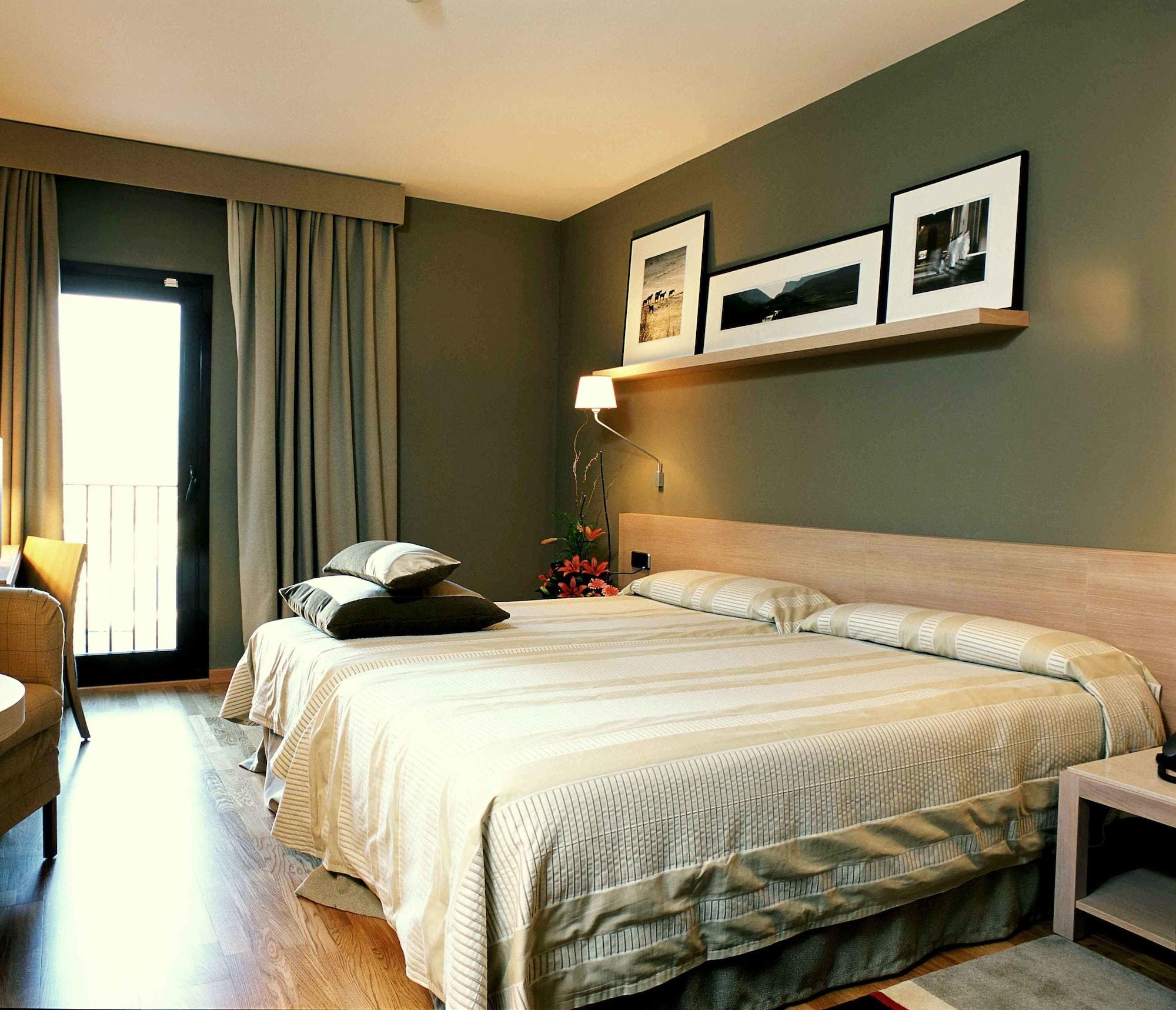 Hotel Parador De 4*